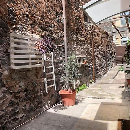 Suite Vicolo Lavico CTA Exterior foto